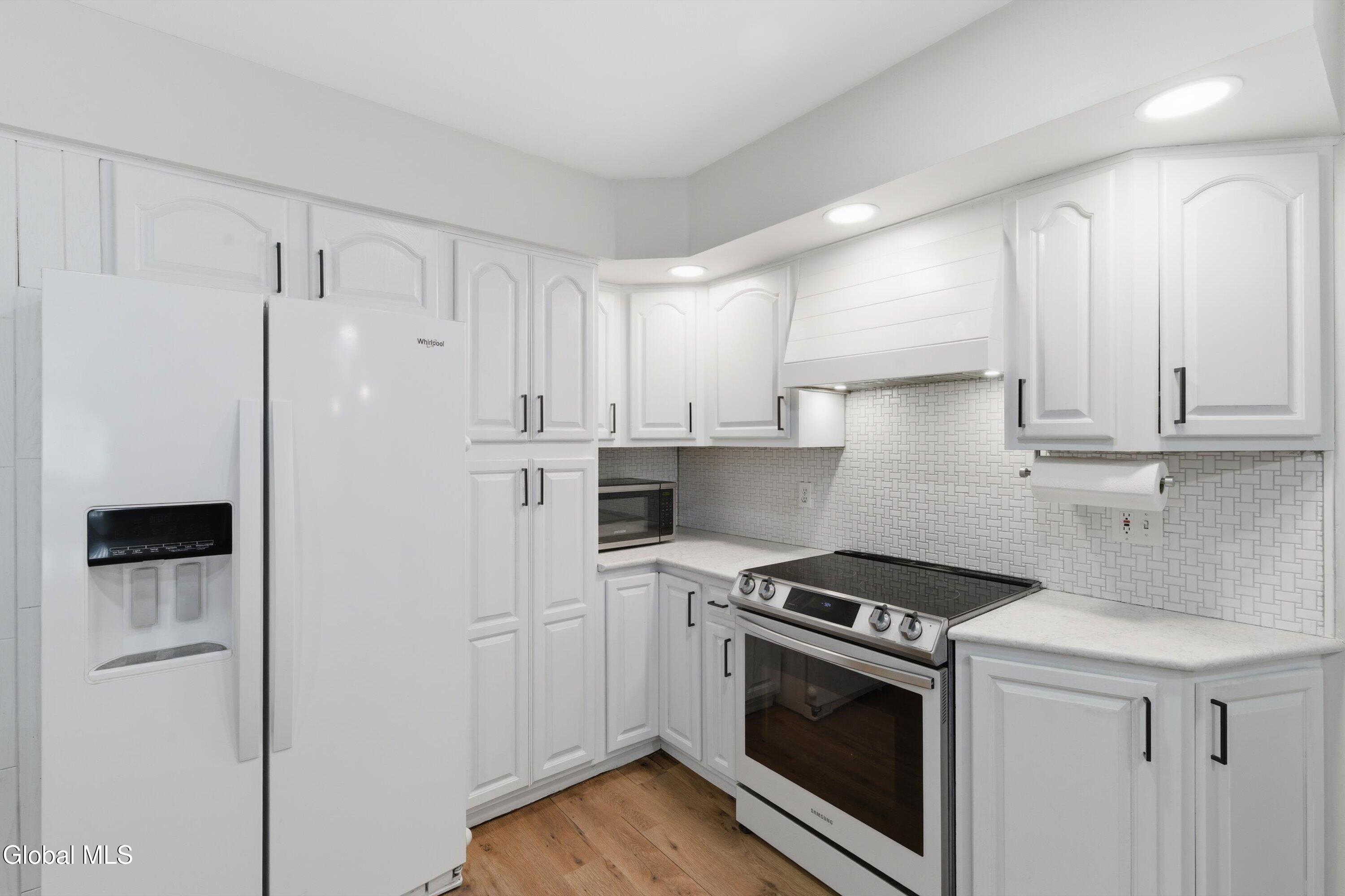 11 James Drive Loudonville NY 12211