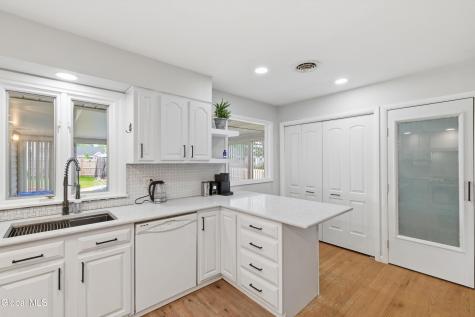 11 James Drive Loudonville NY 12211