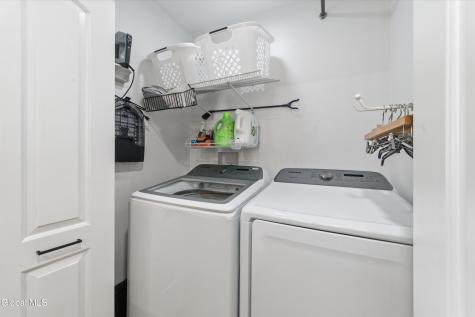 11 James Drive Loudonville NY 12211