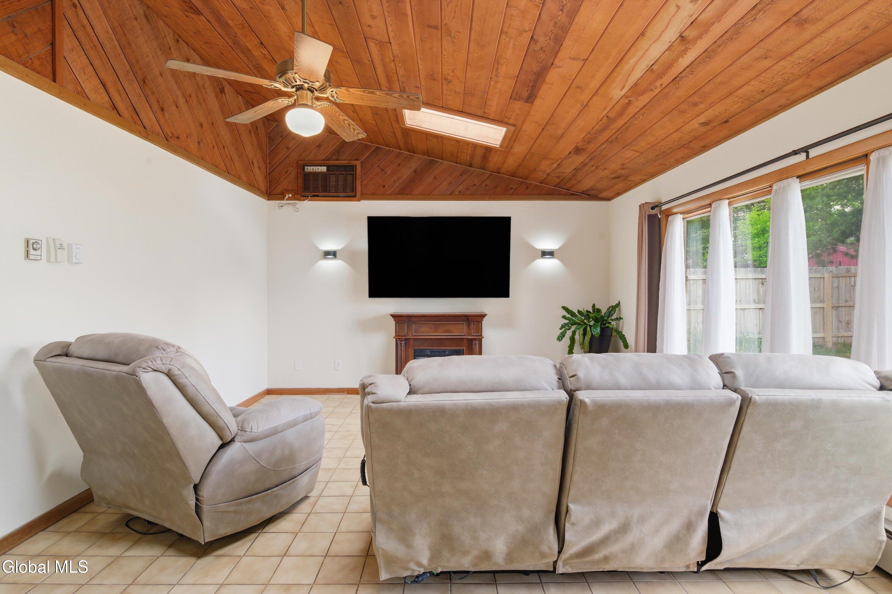 11 James Drive Loudonville NY 12211