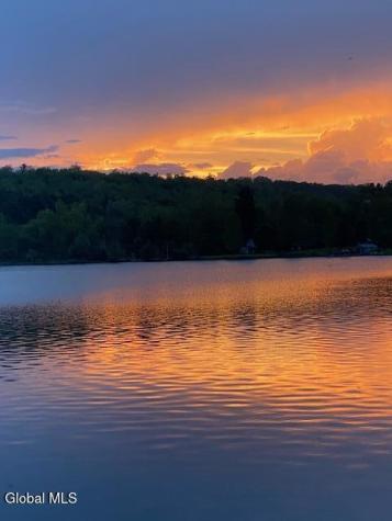 26 O'hanlon Lane East Berne NY 12059