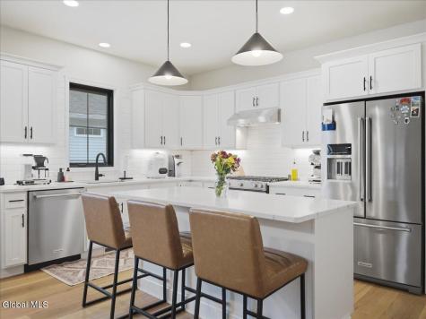 43 Bradley Circle Halfmoon NY 12065