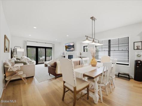 43 Bradley Circle Halfmoon NY 12065