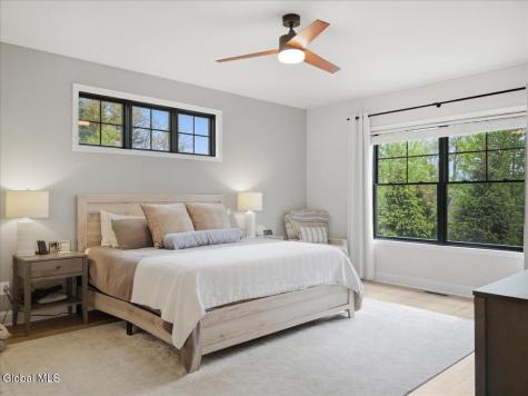 43 Bradley Circle Halfmoon NY 12065