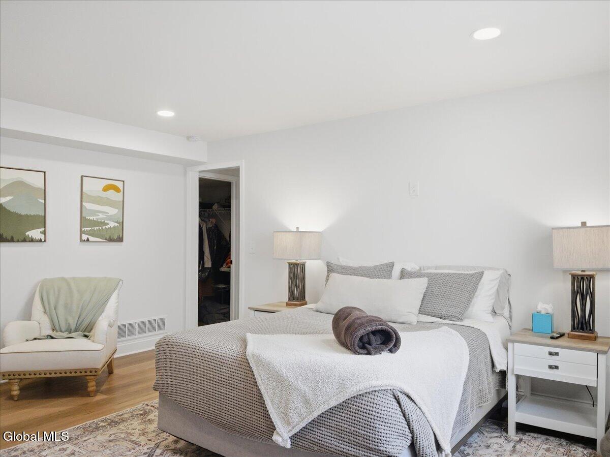 43 Bradley Circle Halfmoon NY 12065