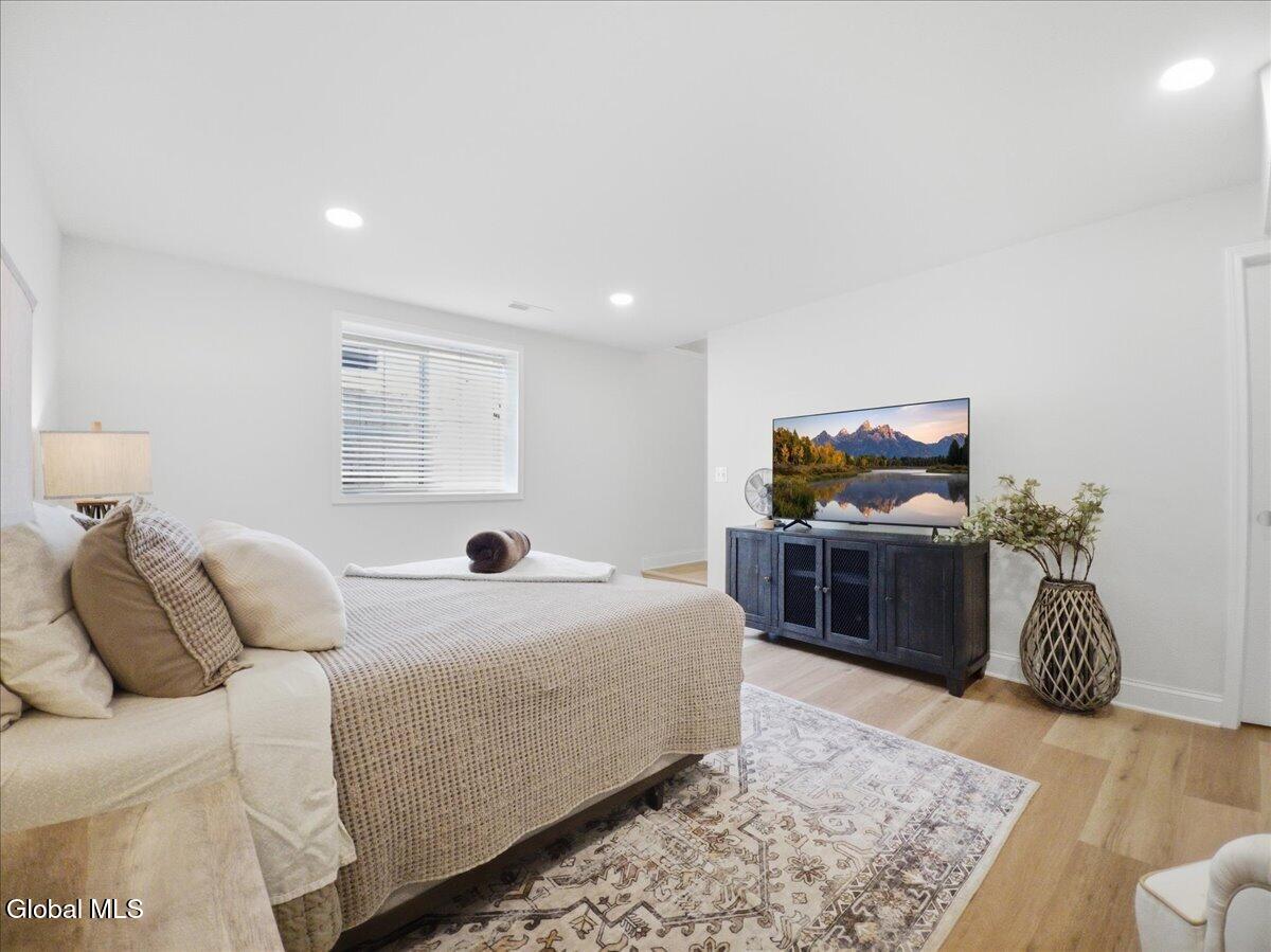 43 Bradley Circle Halfmoon NY 12065