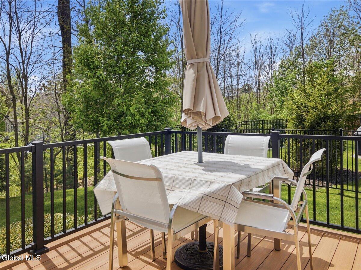 43 Bradley Circle Halfmoon NY 12065
