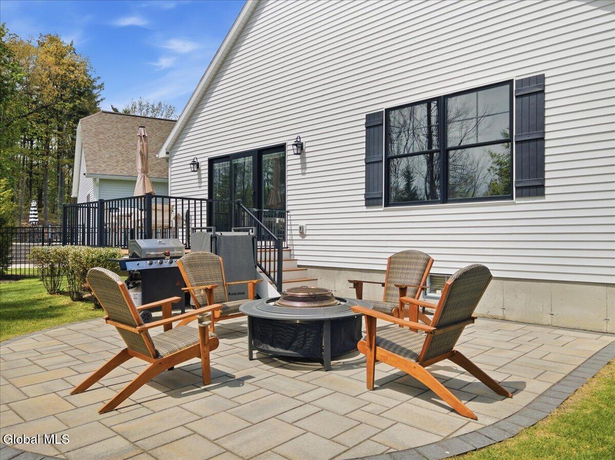 43 Bradley Circle Halfmoon NY 12065