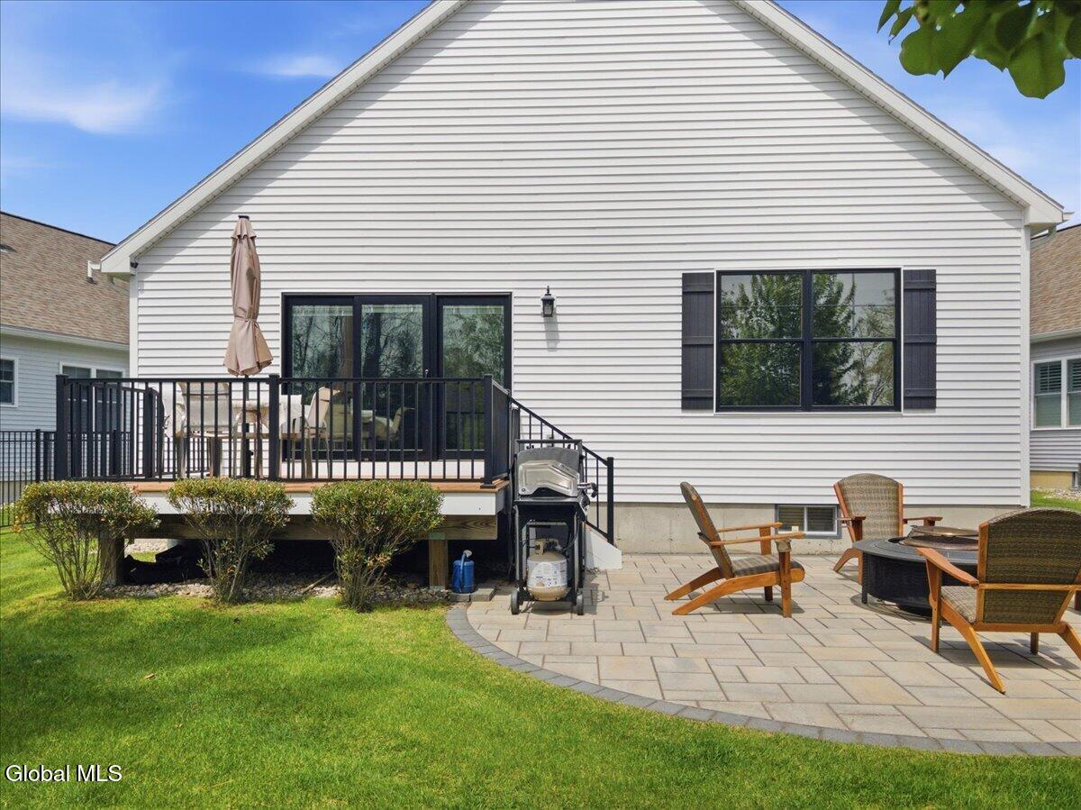 43 Bradley Circle Halfmoon NY 12065