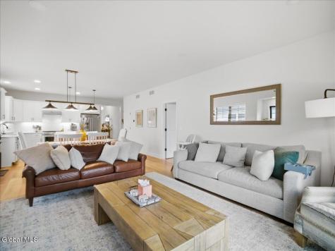 43 Bradley Circle Halfmoon NY 12065