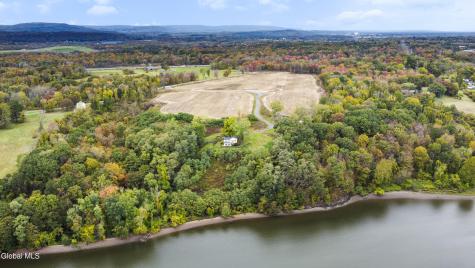47 Bronk Road Selkirk NY 12158