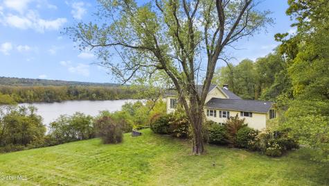 47 Bronk Road Selkirk NY 12158