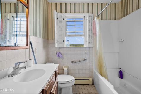 47 Bronk Road Selkirk NY 12158