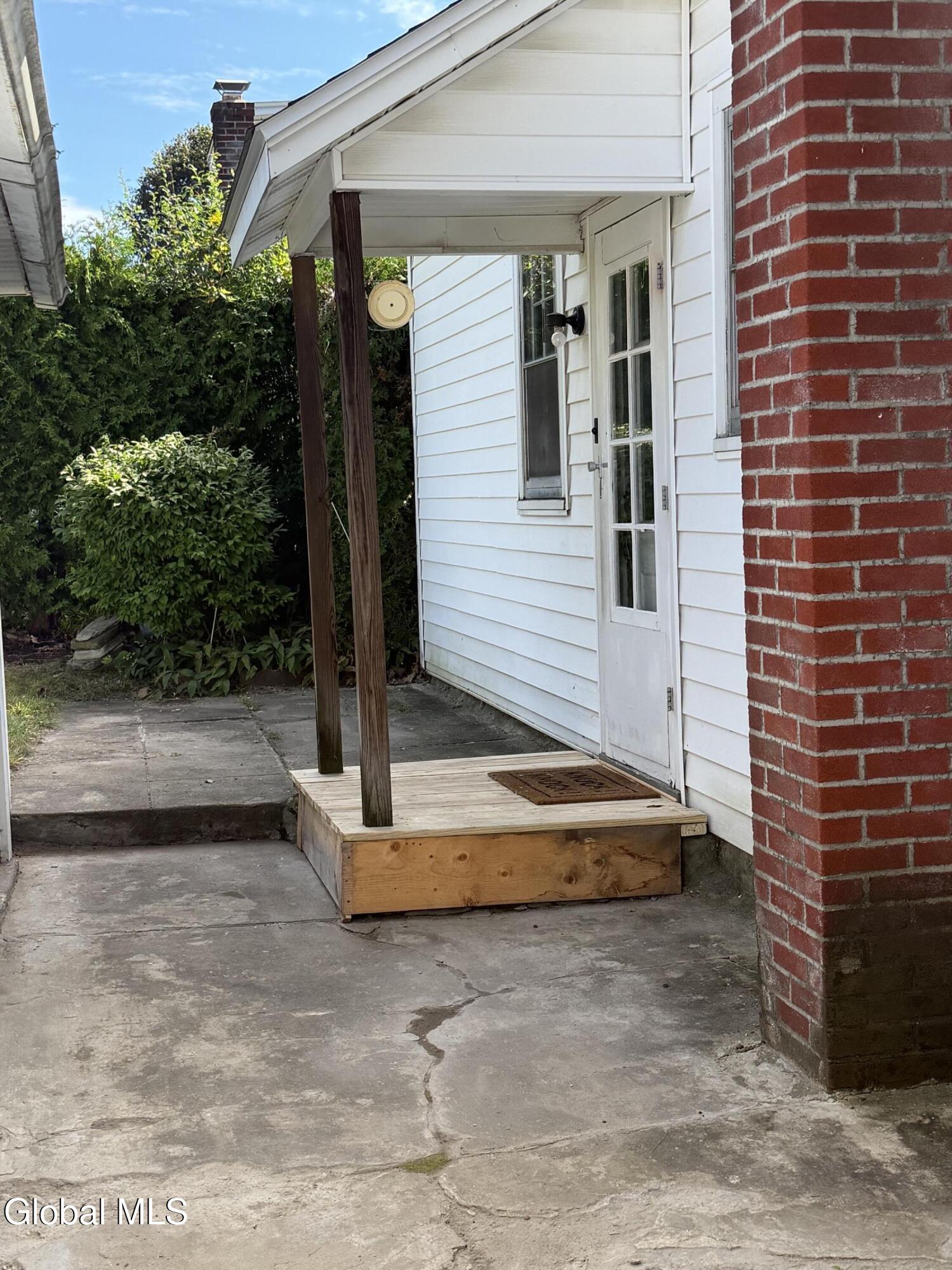 184 S Kingsboro Avenue Gloversville NY 12078