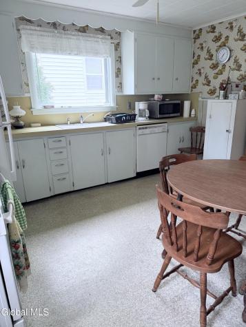184 S Kingsboro Avenue Gloversville NY 12078