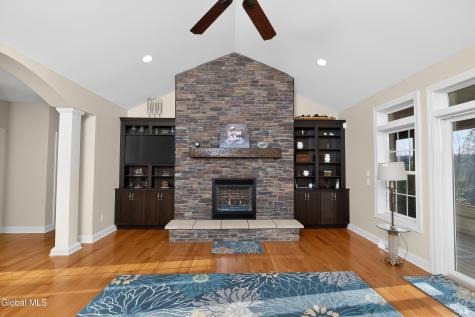 227 Landbridge Drive Altamont NY 12009