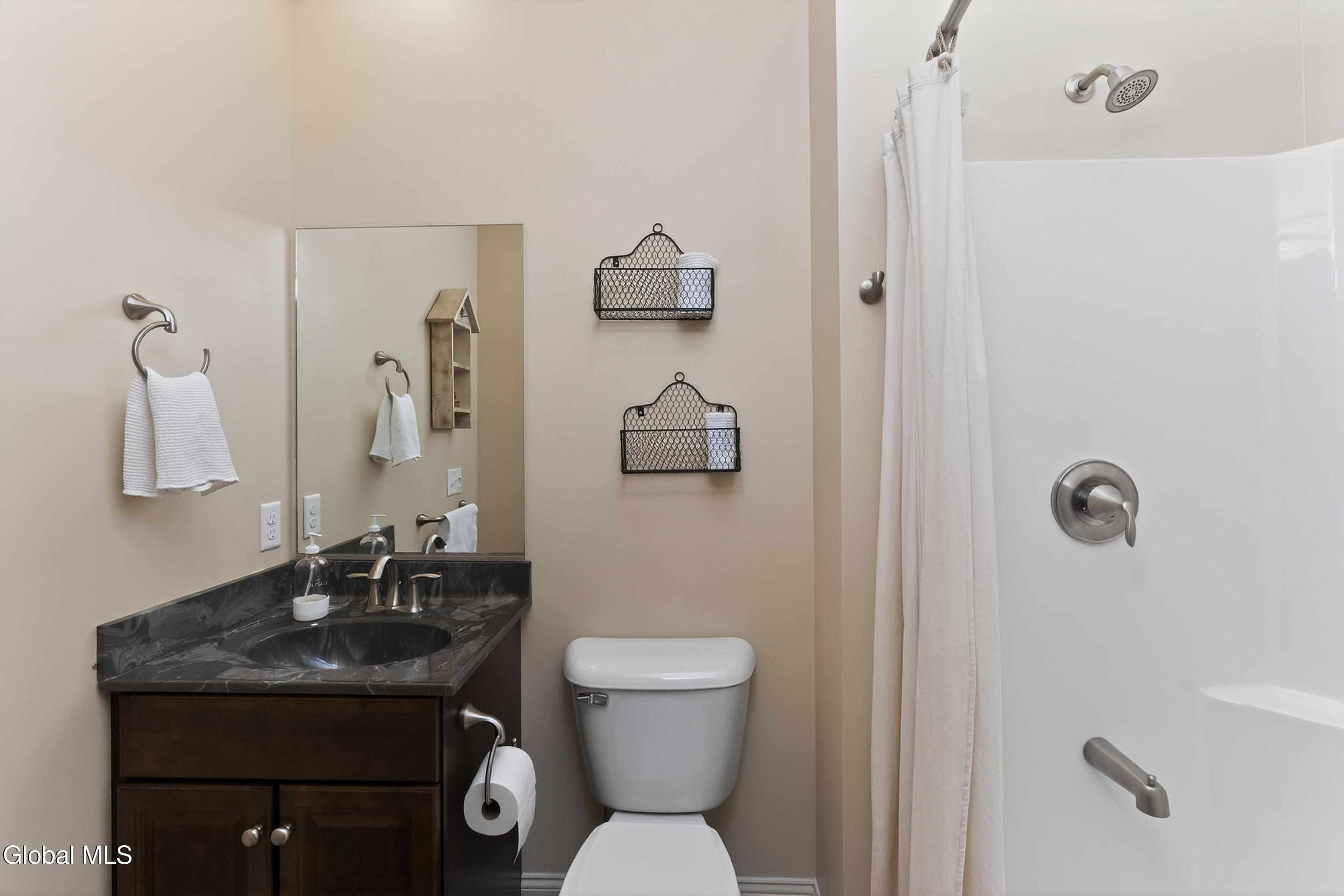 227 Landbridge Drive Altamont NY 12009
