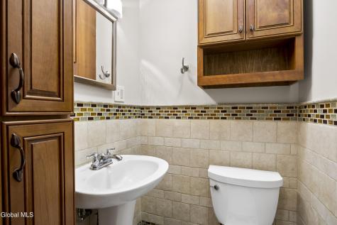928 Altamont Voorheesville Road Altamont NY 12009
