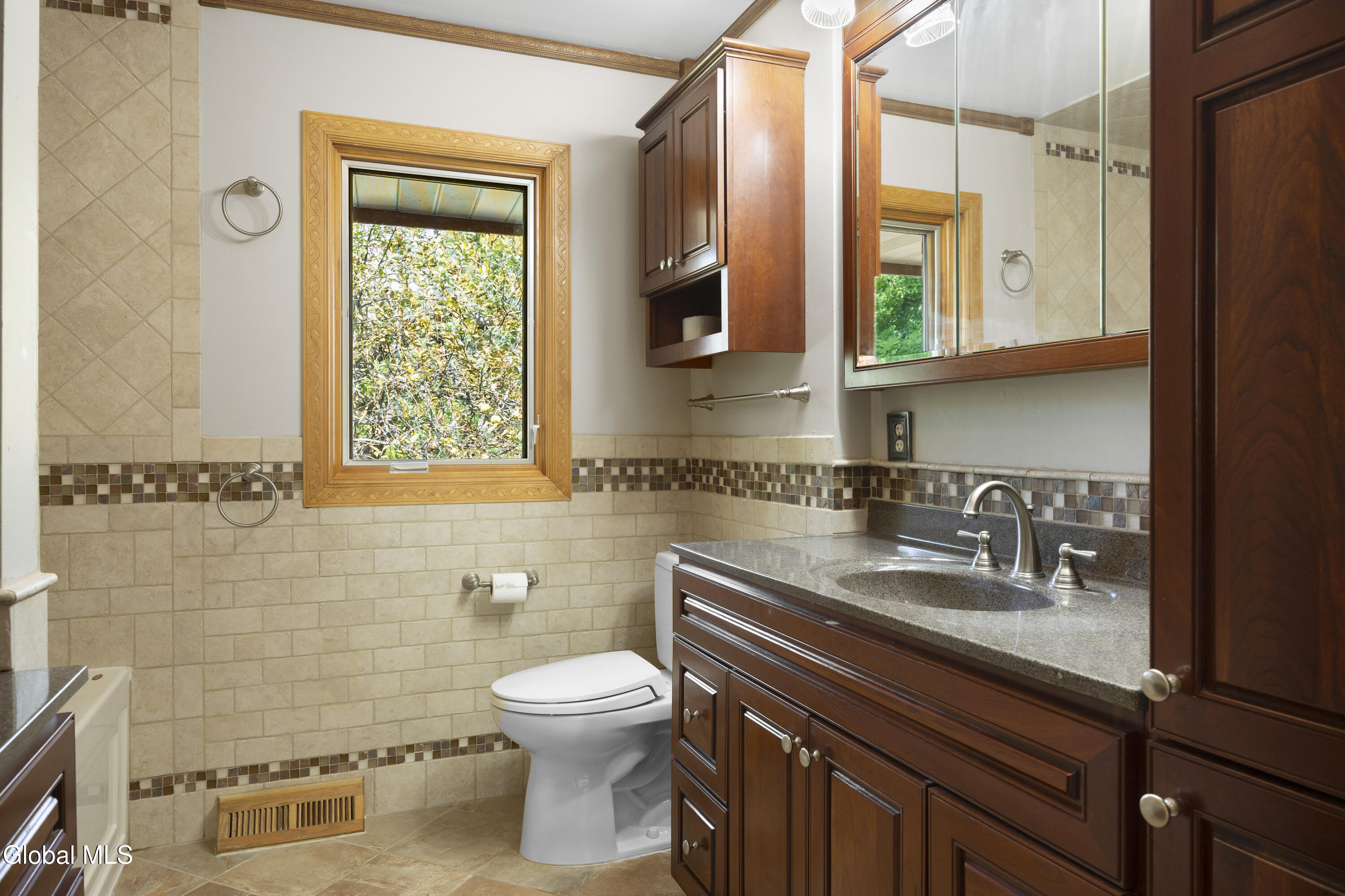 928 Altamont Voorheesville Road Altamont NY 12009