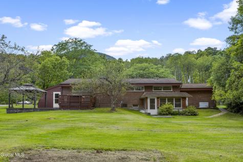 928 Altamont Voorheesville Road Altamont NY 12009