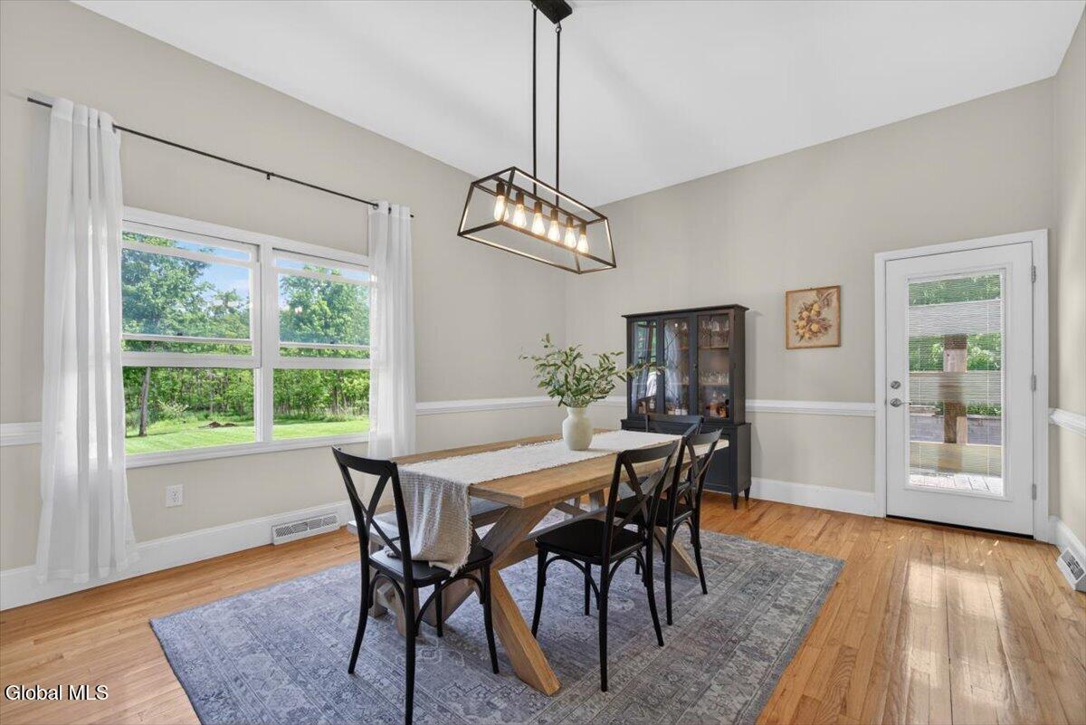 136 Spring Road Glenville NY 12302