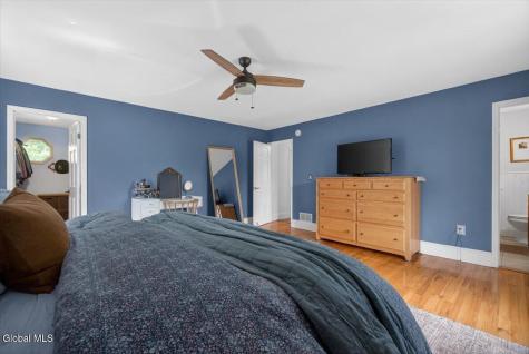 136 Spring Road Glenville NY 12302