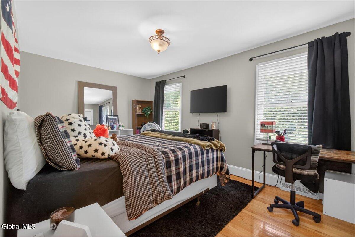 136 Spring Road Glenville NY 12302