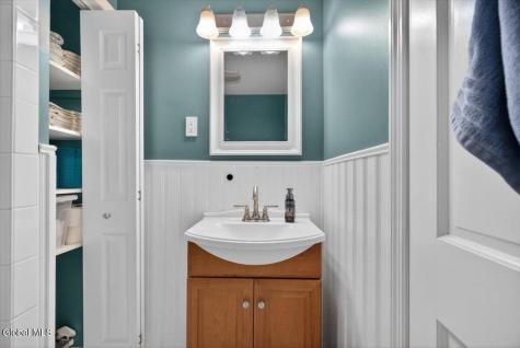 136 Spring Road Glenville NY 12302