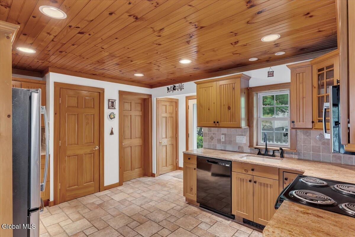 7783 State Route 8 Brant Lake NY 12815