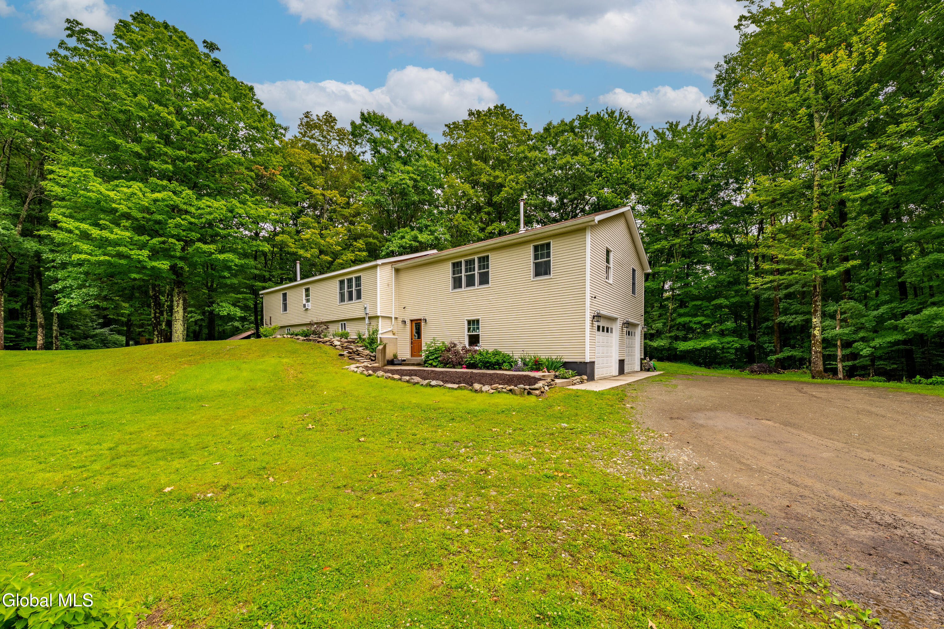 742 Babcock Lake Road Petersburgh NY 12138