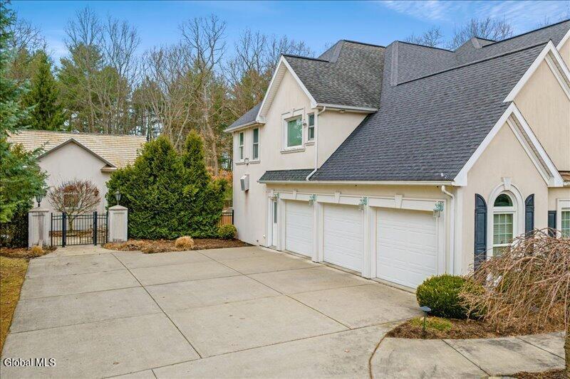 1012 Gabriella Avenue Endicott NY 13760
