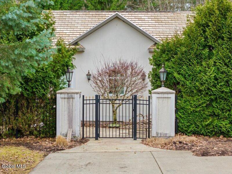 1012 Gabriella Avenue Endicott NY 13760