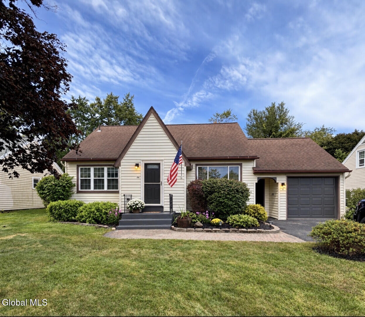 6 Vernon Boulevard Schenectady NY 12302