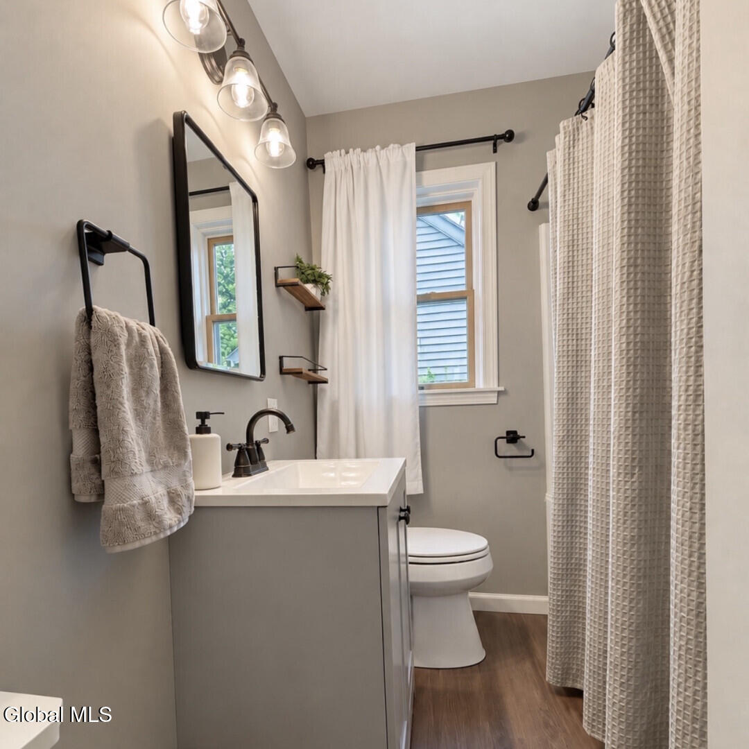 6 Vernon Boulevard Schenectady NY 12302