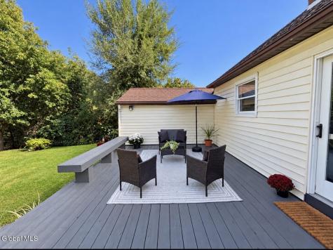 6 Vernon Boulevard Schenectady NY 12302