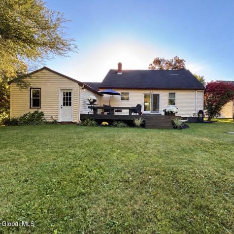 6 Vernon Boulevard Schenectady NY 12302