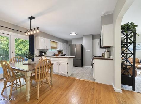 6 Vernon Boulevard Schenectady NY 12302
