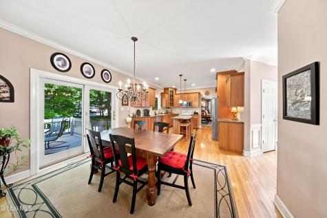 806 Greenthorne Boulevard Guilderland NY 12303
