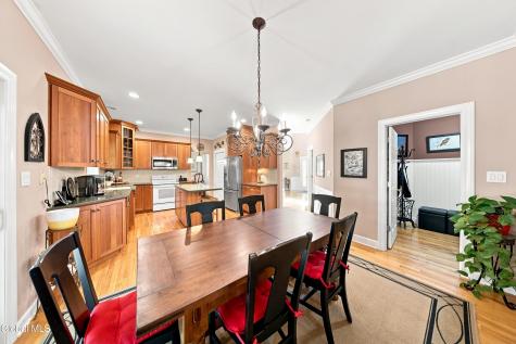 806 Greenthorne Boulevard Guilderland NY 12303