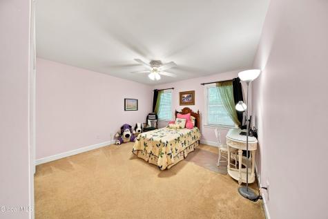 806 Greenthorne Boulevard Guilderland NY 12303