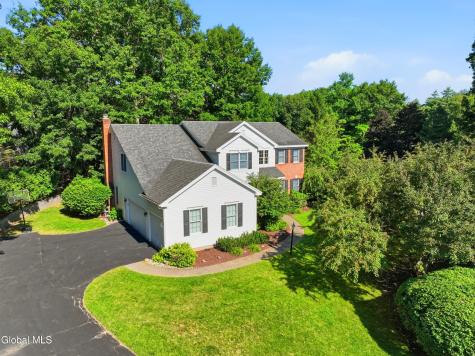 806 Greenthorne Boulevard Guilderland NY 12303