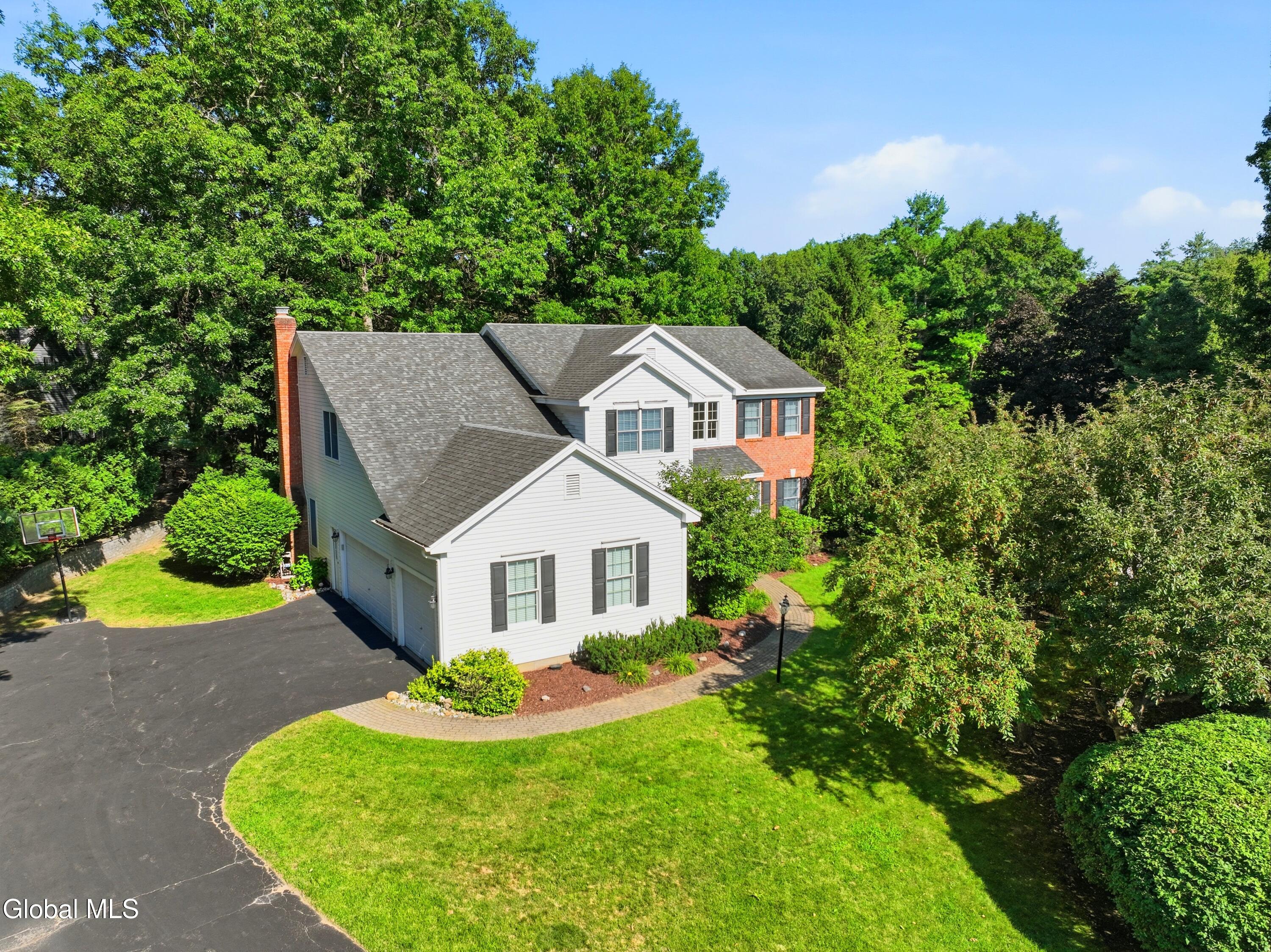 806 Greenthorne Boulevard Guilderland NY 12303