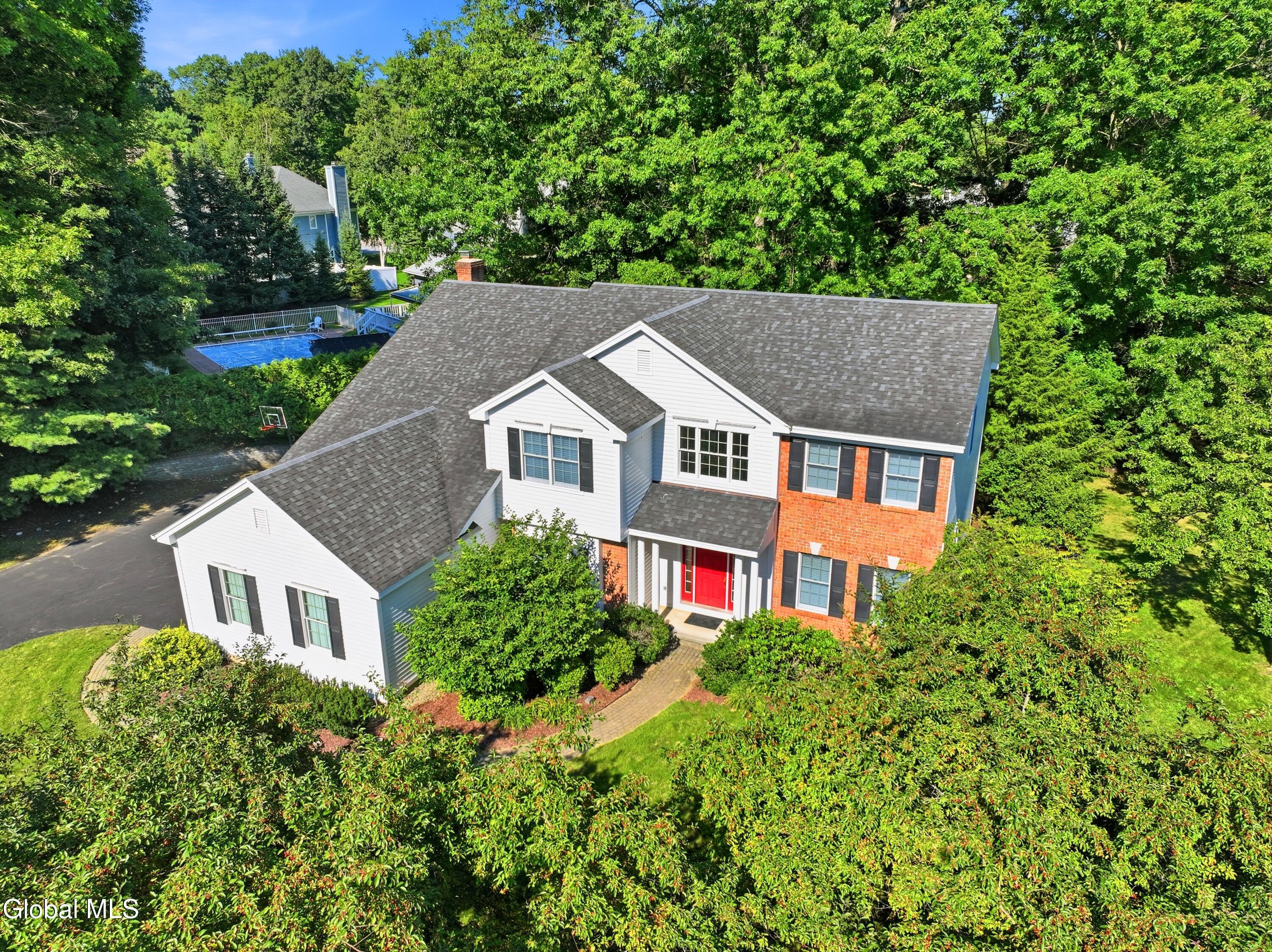806 Greenthorne Boulevard Guilderland NY 12303