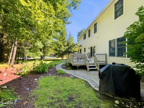 806 Greenthorne Boulevard Guilderland NY 12303