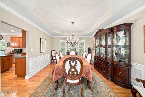 806 Greenthorne Boulevard Guilderland NY 12303