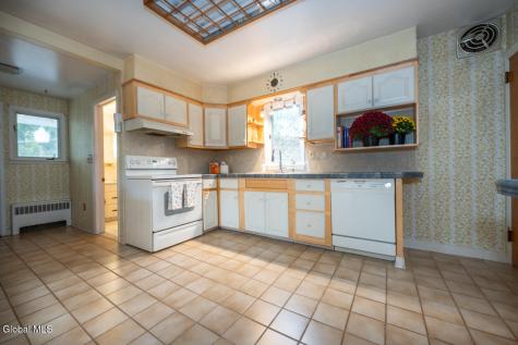 21 Mccormack Road Slingerlands NY 12159