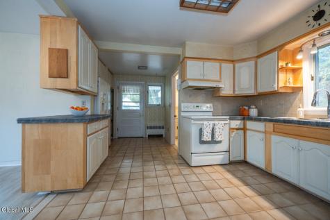 21 Mccormack Road Slingerlands NY 12159