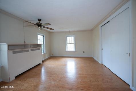 21 Mccormack Road Slingerlands NY 12159