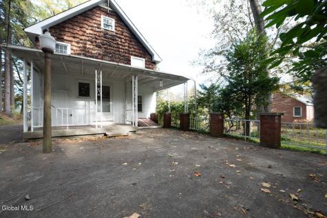 21 Mccormack Road Slingerlands NY 12159