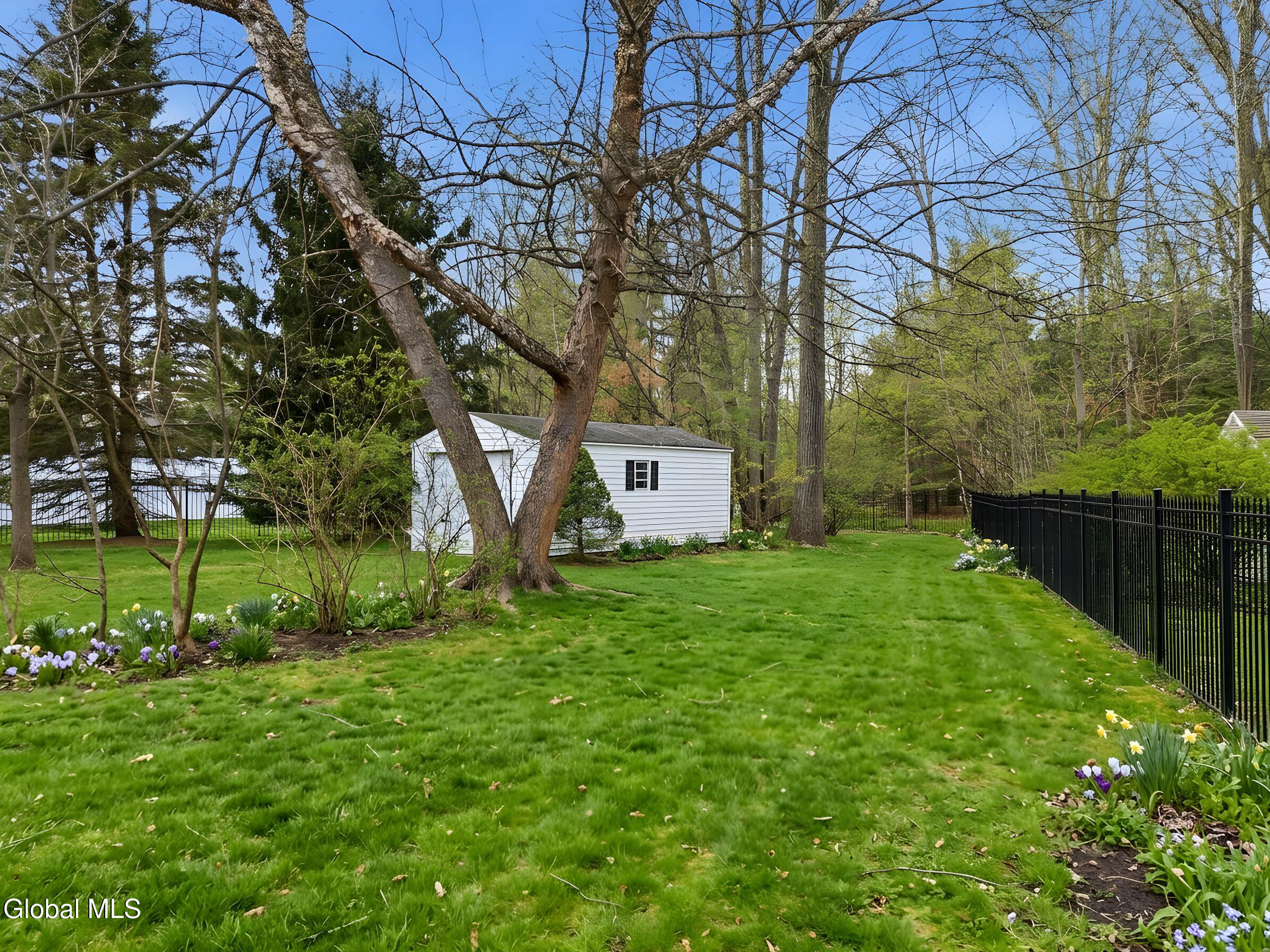12 Patriot Circle Clifton Park NY 12065